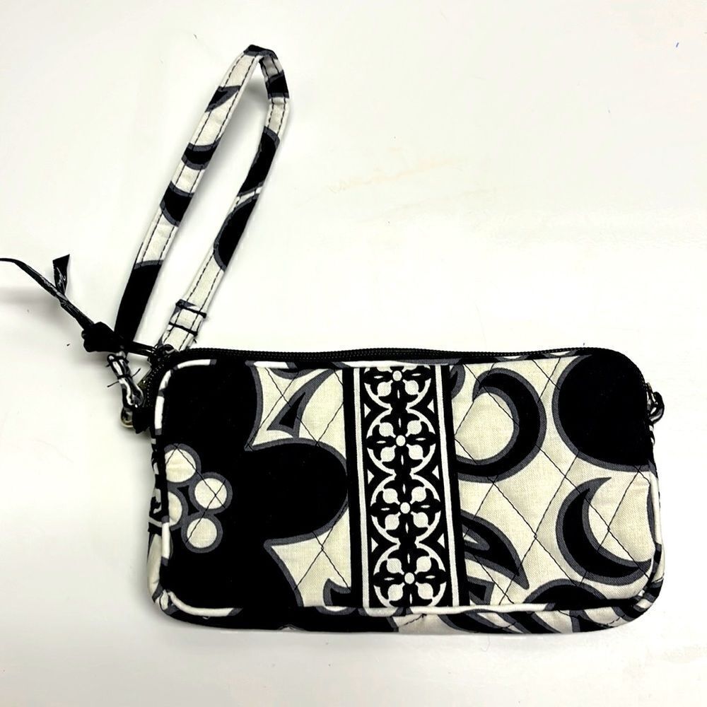 Vera Bradley Gray/Black/White Cloth Wristlet